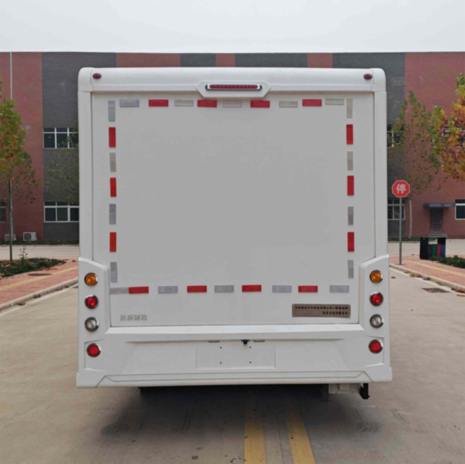 歌睿途牌GXC5047XDWBEV純電動流動服務(wù)車公告圖片