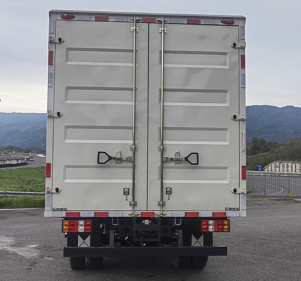 江鈴牌JX5041XXYTSCN26廂式運(yùn)輸車公告圖片