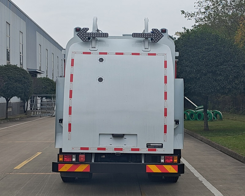 犀重牌AXZ5180TCAZZBEV純電動餐廚垃圾車公告圖片