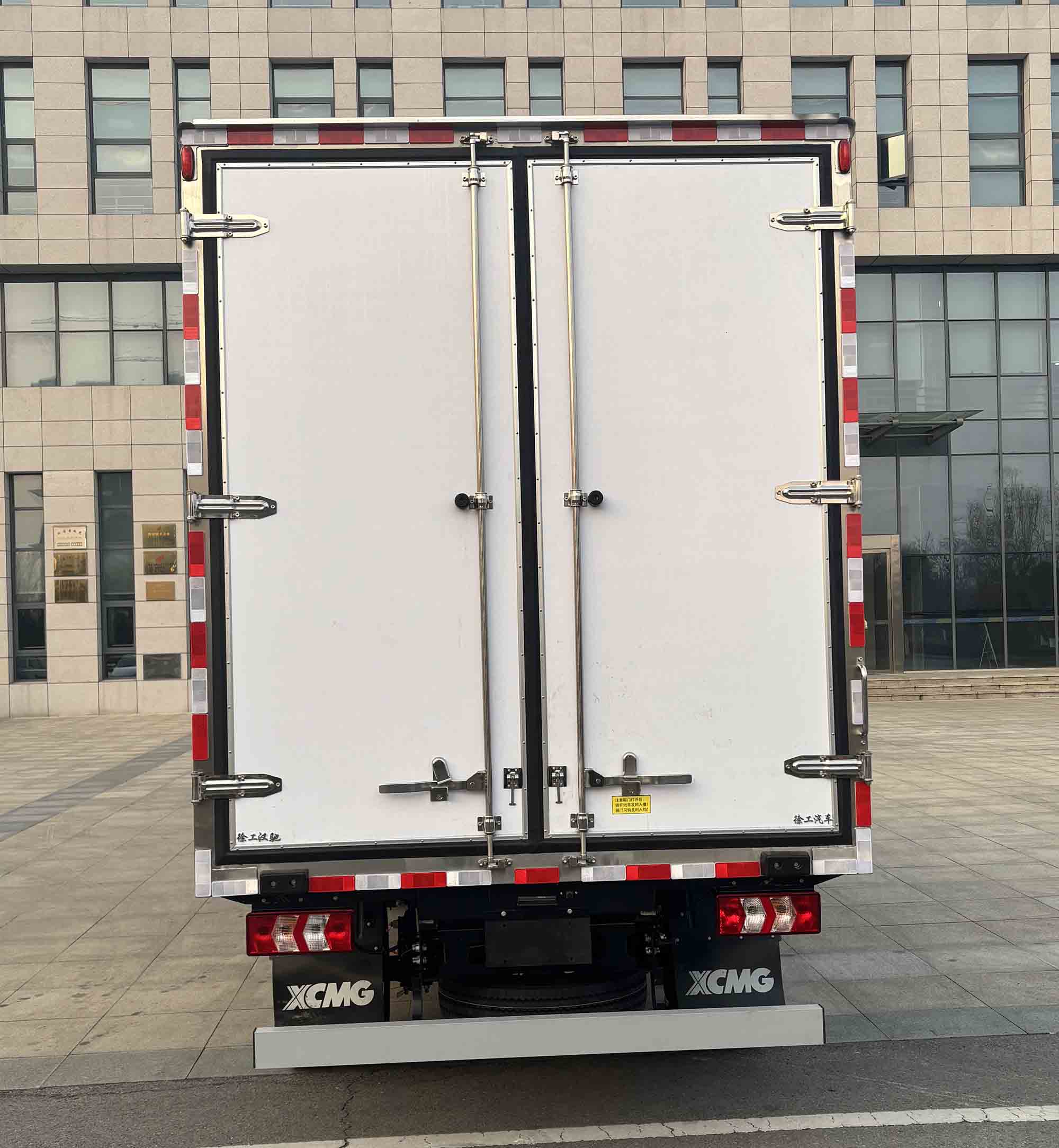 徐工牌XGA5049XLCBEVEA純電動(dòng)冷藏車公告圖片