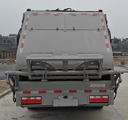 楚帝牌DCD5122ZYSFDPHEV插電式混合動力壓縮式垃圾車公告圖片