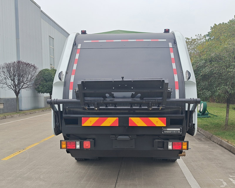 犀重牌AXZ5180ZYSZZBEV純電動壓縮式垃圾車公告圖片