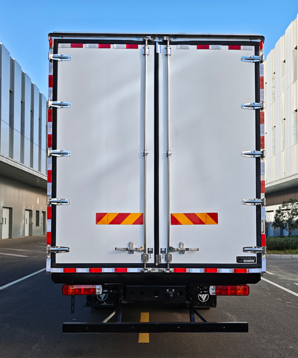 歐曼牌BJ5181XLCY6AAM-01冷藏車公告圖片