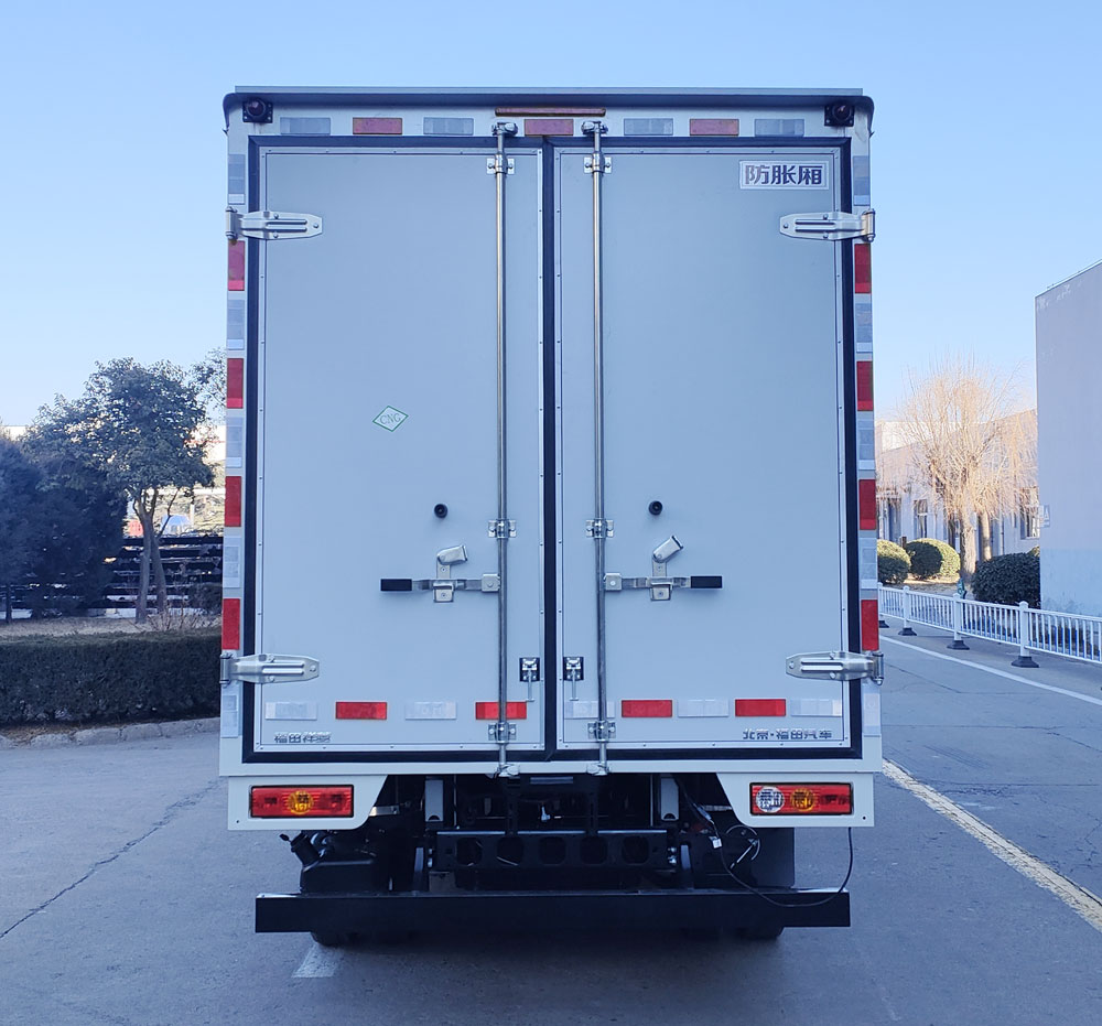 福田牌BJ5035XXY3AC6-33廂式運(yùn)輸車公告圖片