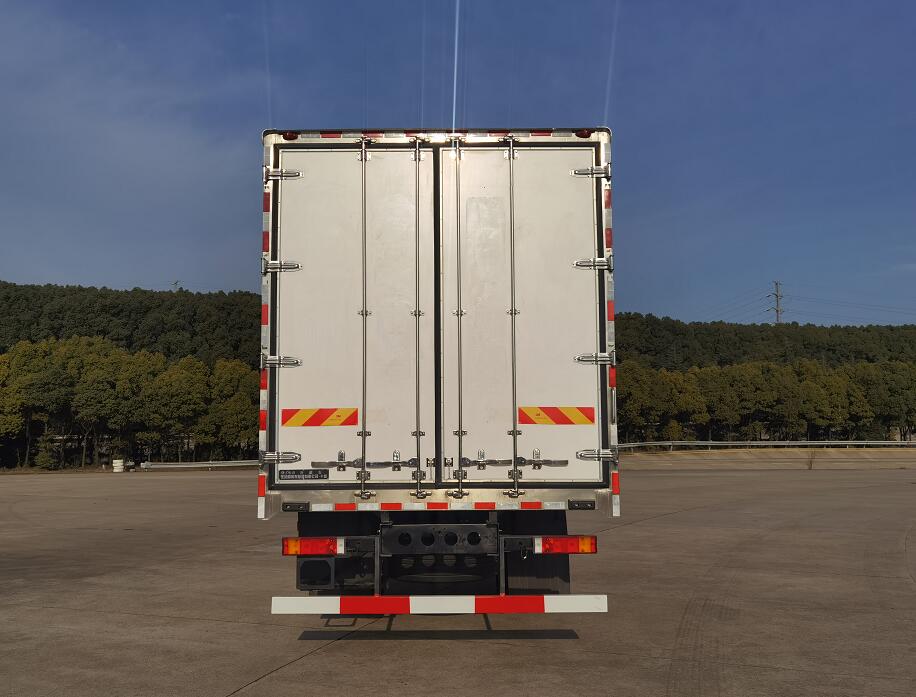 東風(fēng)牌DFV5183XLCGP6DA1冷藏車(chē)公告圖片