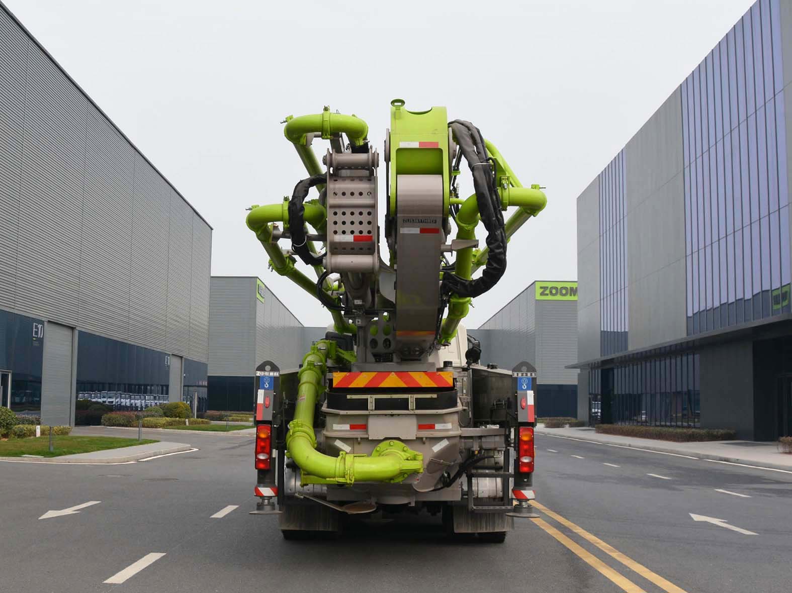 中聯(lián)牌ZLJ5361THBEF混凝土泵車公告圖片