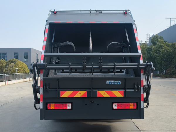 程力威牌CLW5185ZYSAHJ壓縮式垃圾車公告圖片