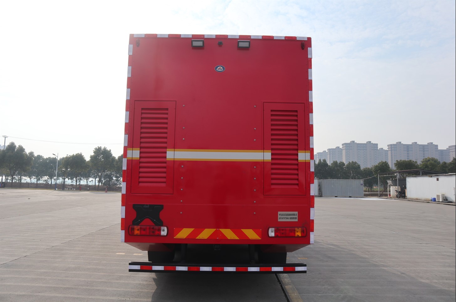 海潮牌BXF5180TXFTZ6000/J1通信指揮消防車公告圖片