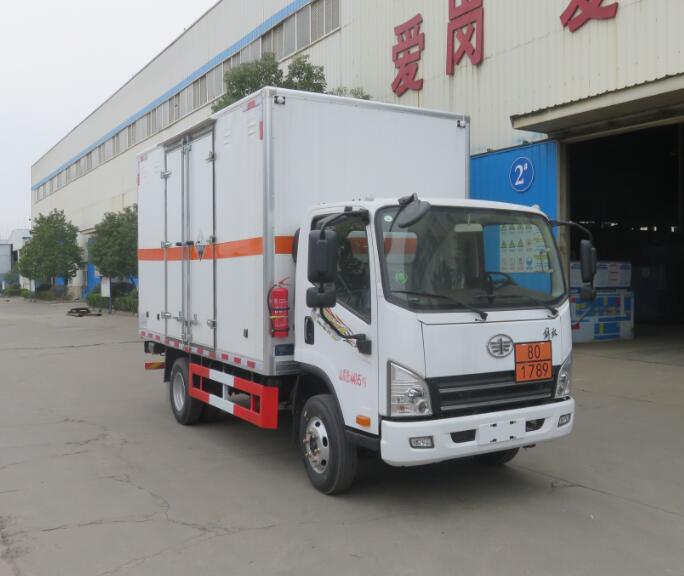 特運牌DTA5040XFWCA6腐蝕性物品廂式運輸車
