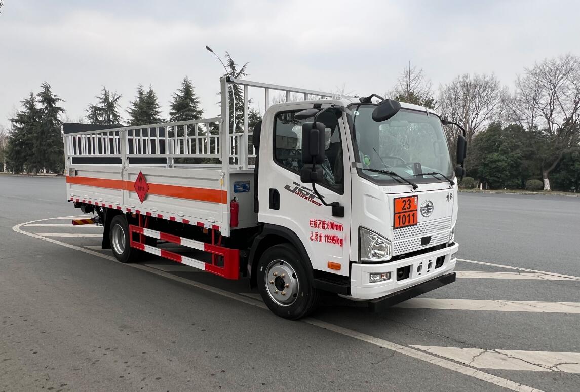 DCZ5120TQPCA6型氣瓶運(yùn)輸車圖片