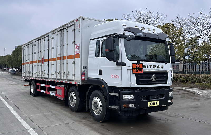 楚飛牌CLQ5261XRQ6ZZ易燃?xì)怏w廂式運(yùn)輸車公告圖片