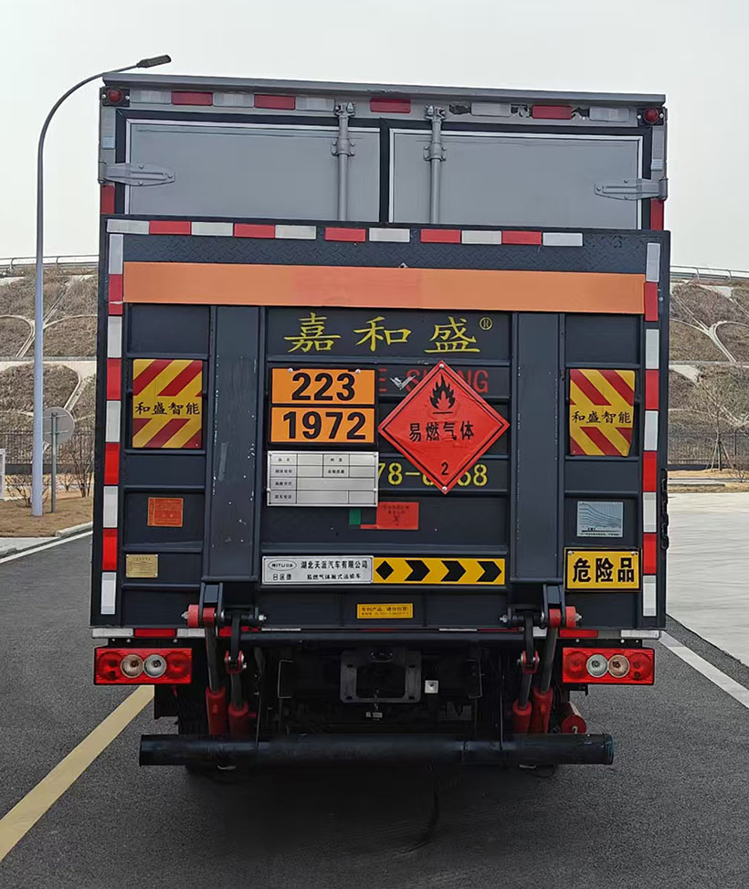 日途牌HTY5045XRQBJ6易燃氣體廂式運輸車公告圖片