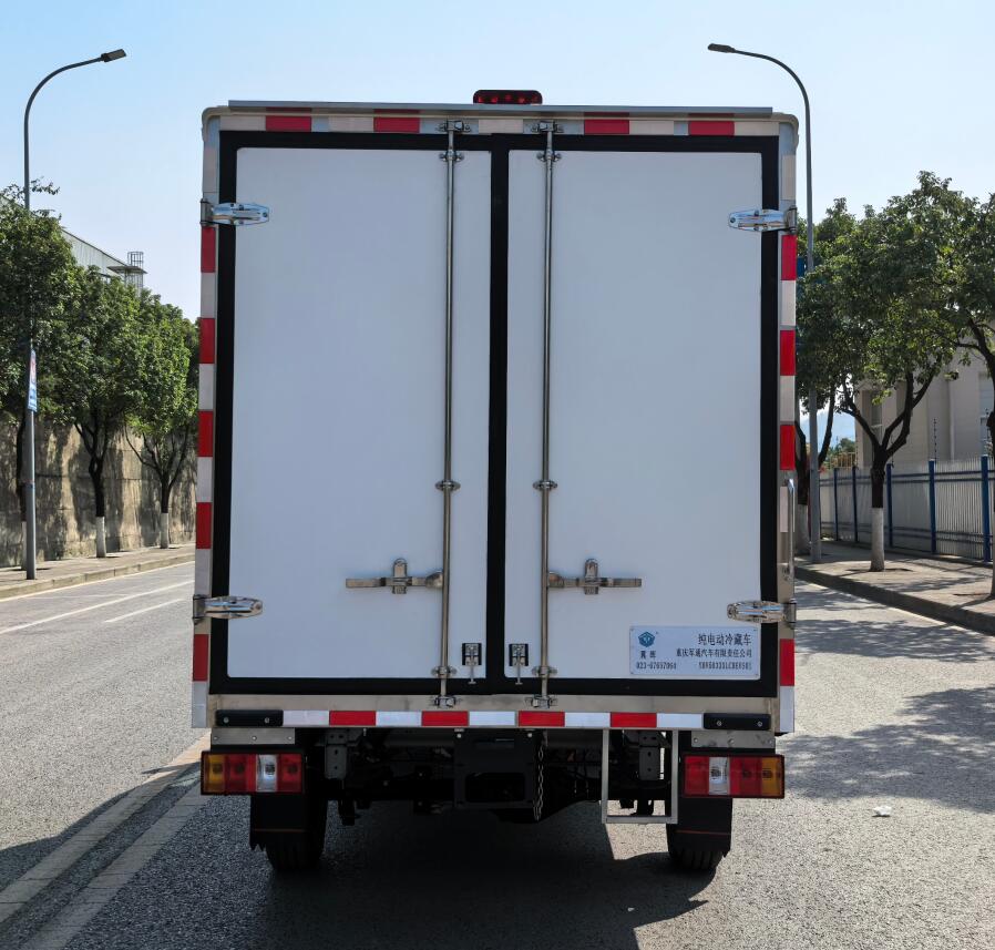 翼暉牌YHV5033XLCBEVS01純電動(dòng)冷藏車公告圖片
