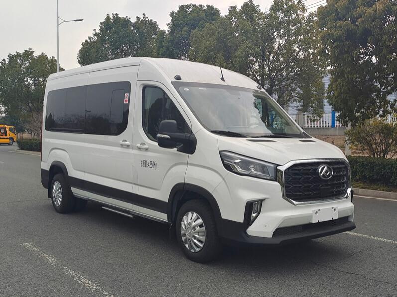 程力牌CL5041XYB6ABZ運(yùn)兵車