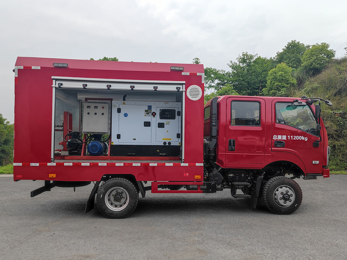 雙燕牌CFD5110TYLG6壓裂車公告圖片