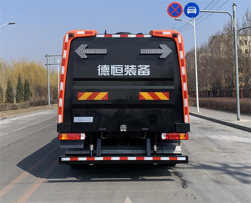 環(huán)科德恒牌LDH5182TCXBEV純電動除雪車公告圖片