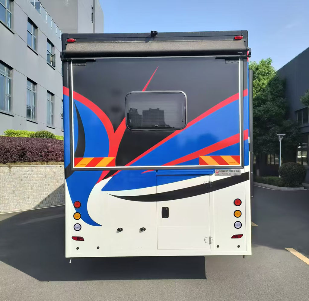 中汽牌ZQZ5180XLJF6旅居車公告圖片