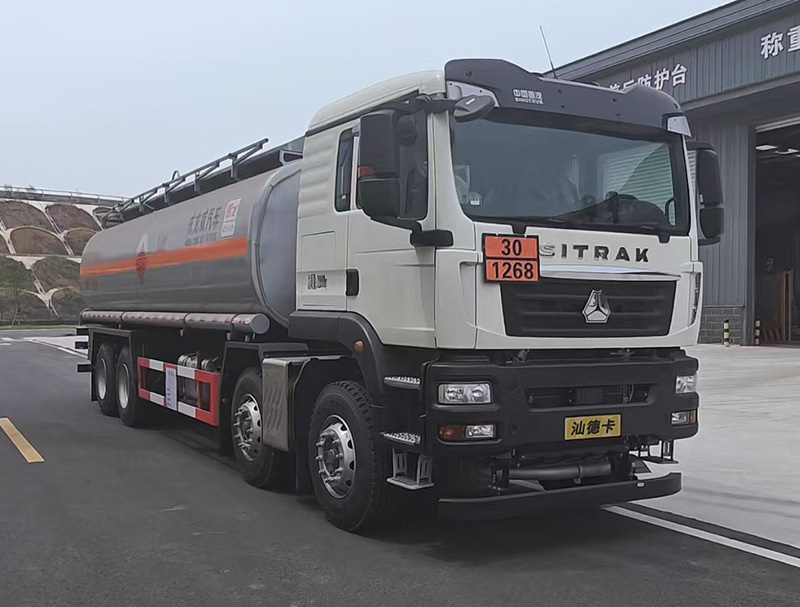 CLQ5326GRY6ZZ型易燃液體罐式運輸車圖片