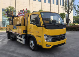 交通锥收集工程车