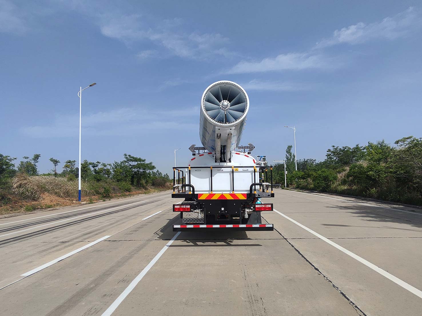 武客華中牌WH5181TDYBEV純電動(dòng)多功能抑塵車公告圖片