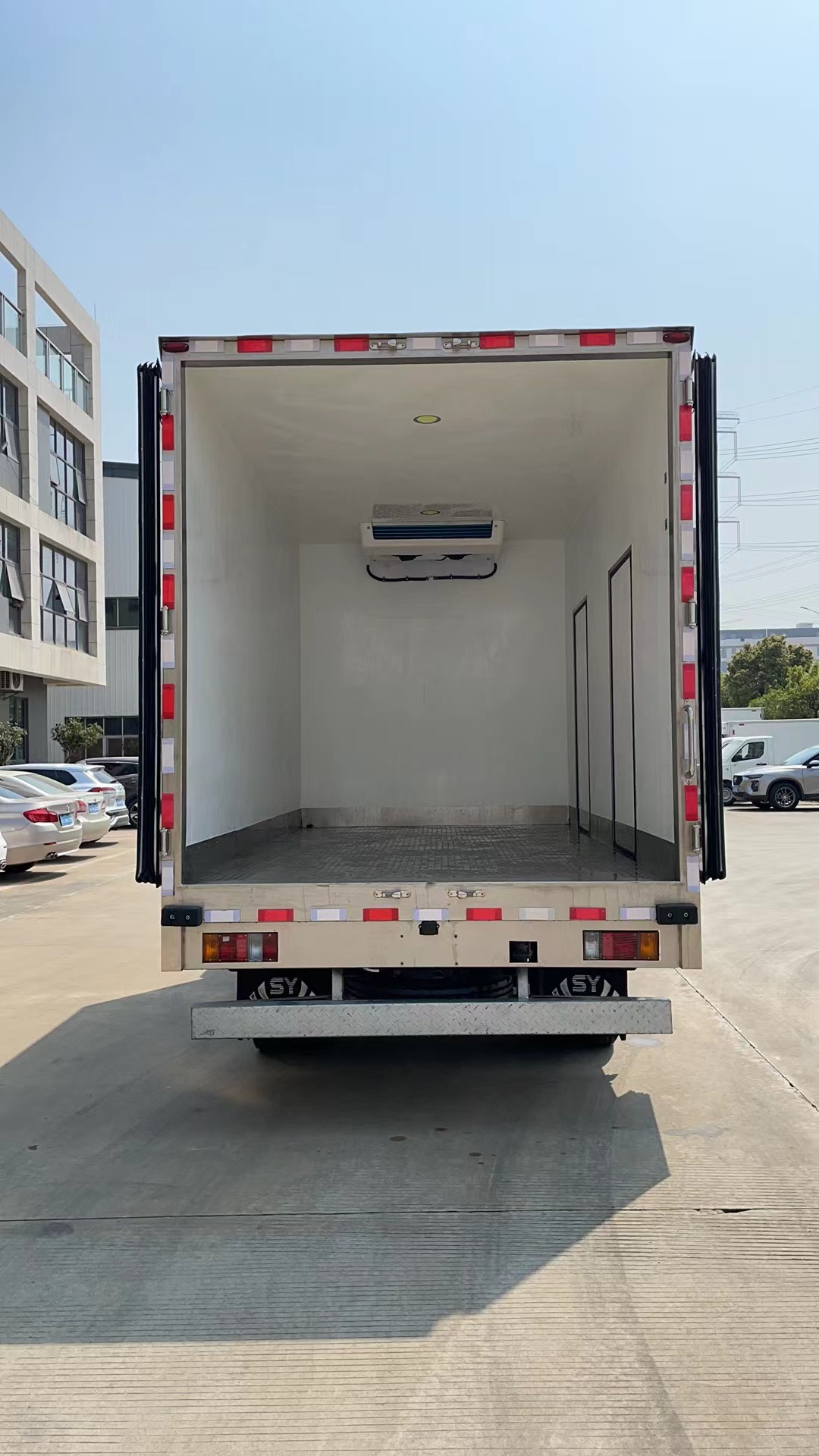 涑源牌GSY5049XLC6冷藏車(chē)公告圖片