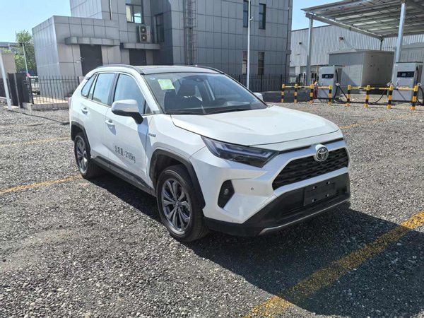 SJQ5022XGJCAHEV型混合動力工具車圖片