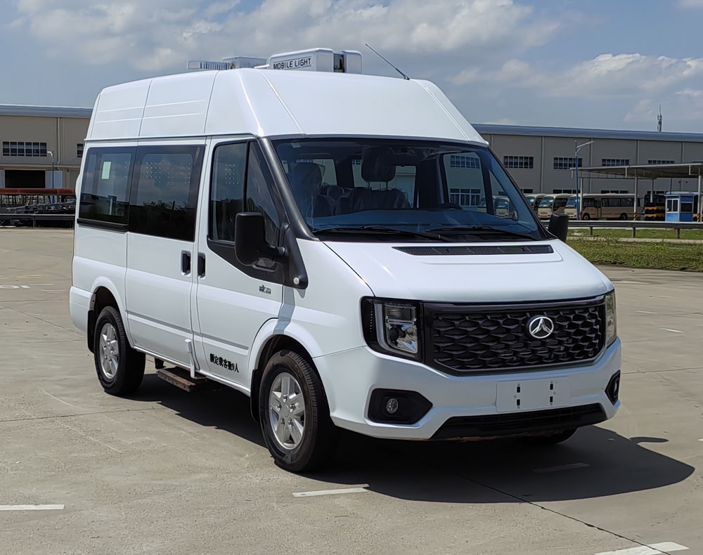 晶馬牌JMV5042XYB6運(yùn)兵車