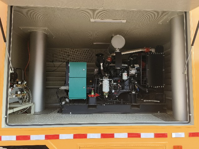 優(yōu)益創(chuàng)聯(lián)牌UEC5140XZM照明車公告圖片