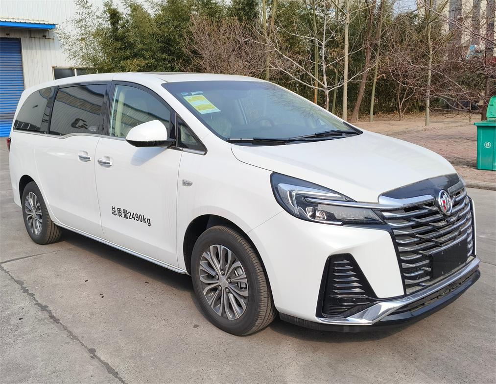 億拖牌CYT5030XZB裝備車