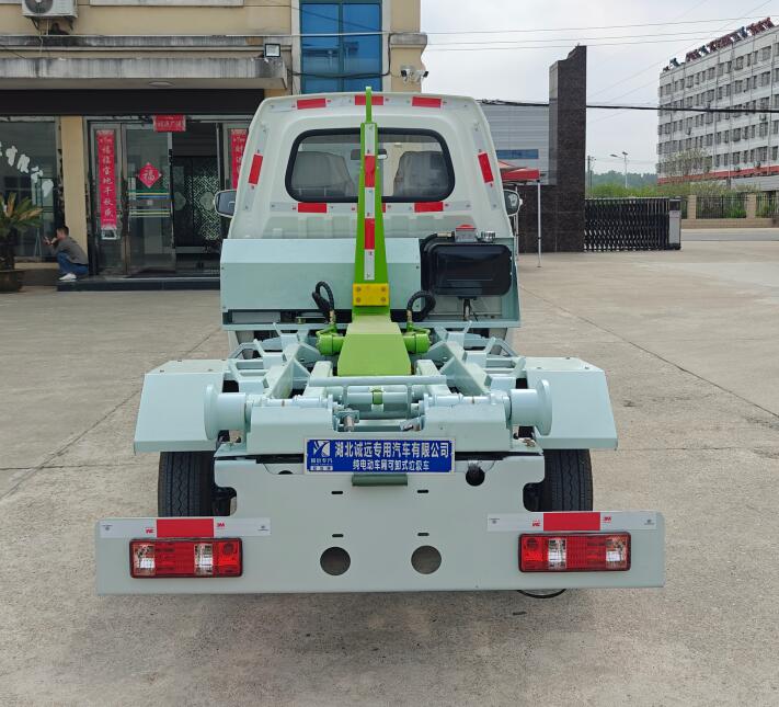 冠遠(yuǎn)牌SCY5030ZXXCEV純電動(dòng)車廂可卸式垃圾車公告圖片