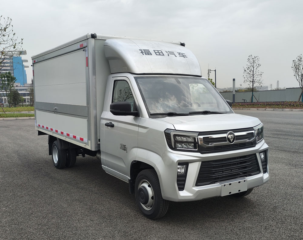 福田牌BJ5030XYK3JV7-88翼開(kāi)啟廂式貨車(chē)公告圖片