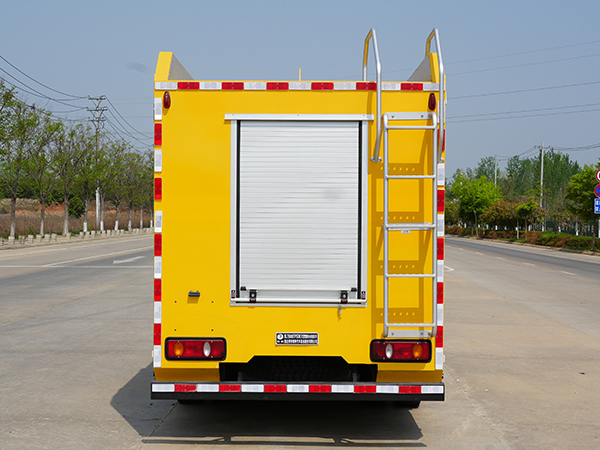 博利牌BLT5080TPSD6大流量排水搶險(xiǎn)車(chē)公告圖片