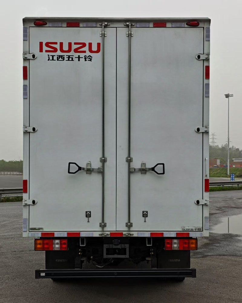 江西五十鈴牌JXW5040XXYWDJB2BEV純電動廂式貨車公告圖片