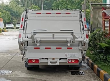 廣環(huán)牌GH5040ZYSSHBEV純電動(dòng)壓縮式垃圾車公告圖片