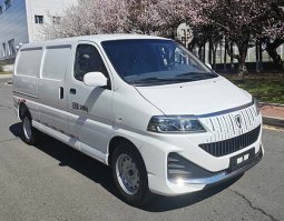 纯电动厢式货车