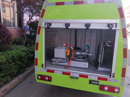 寶裕牌ZBJ5030TYHBEV純電動路面養(yǎng)護車公告圖片