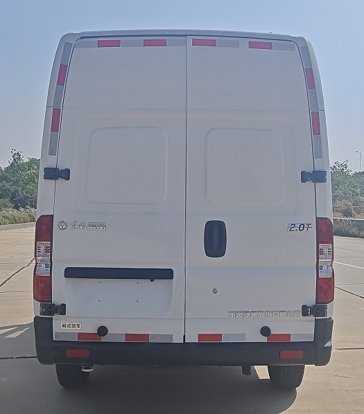 東風牌EQ5046XXY6A1Q廂式貨車公告圖片