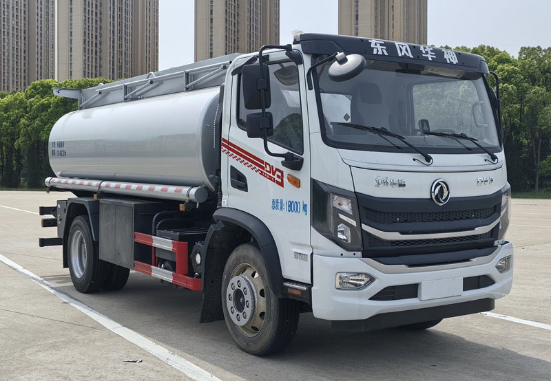 東風(fēng)牌EQ5183GPGL6D普通液體運(yùn)輸車