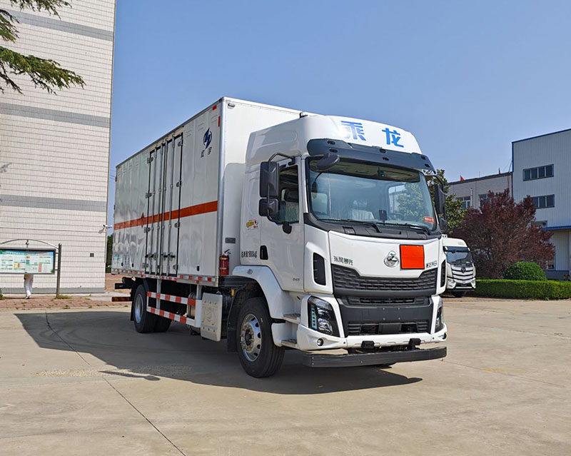 HYJ5180XQY-LZ型爆破器材運(yùn)輸車圖片