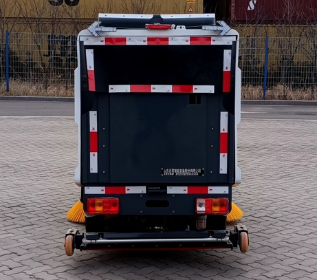 百易長青牌JBY5020TXSBEV純電動洗掃車公告圖片