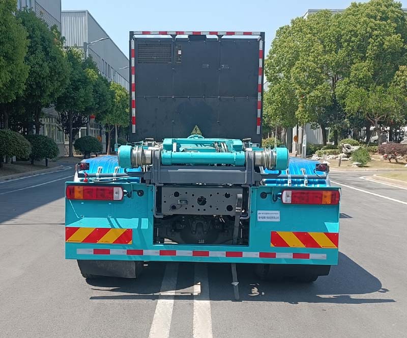 金驫牌YJW5311ZXXZZBEV換電式純電動(dòng)車(chē)廂可卸式垃圾車(chē)公告圖片