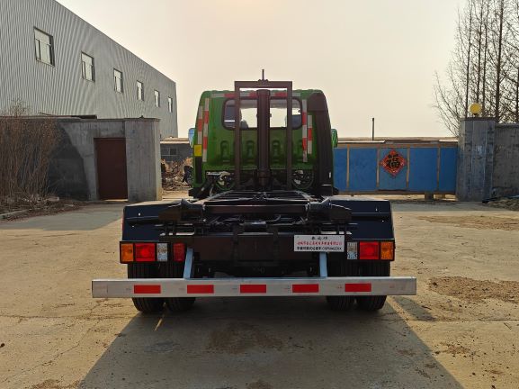 春尚牌CSP5042ZXX車廂可卸式垃圾車公告圖片