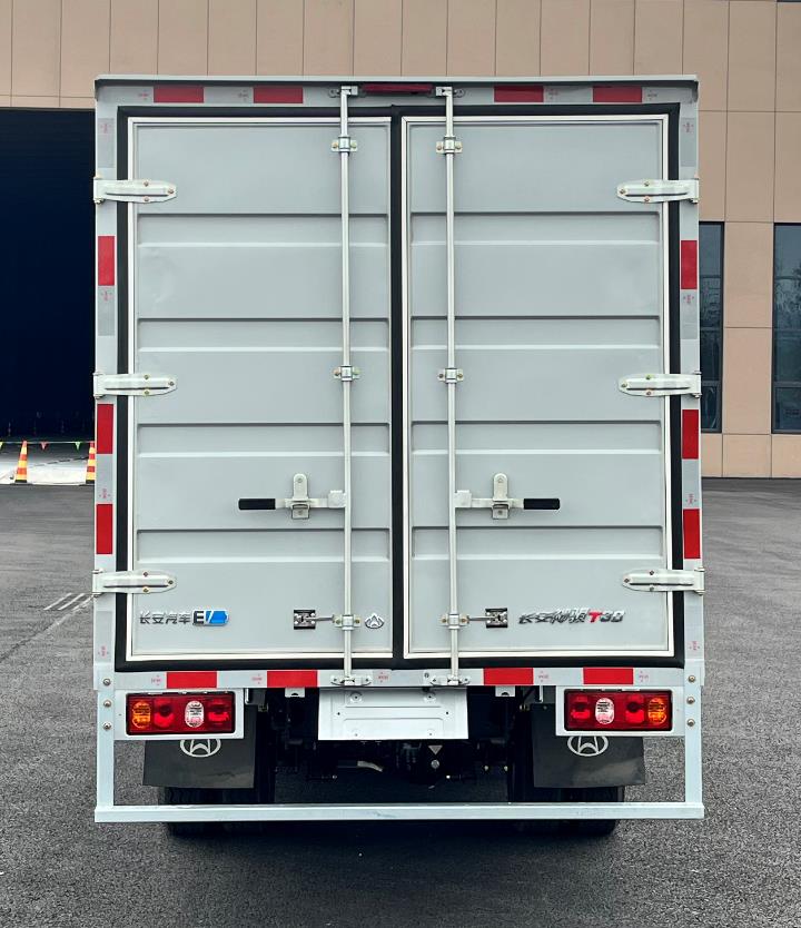 長(zhǎng)安牌SC5038XXYDAAABEV純電動(dòng)廂式貨車公告圖片