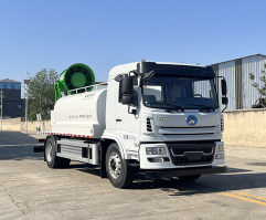 海威英达牌HWA5180TDYBMBEV纯电动多功能抑尘车