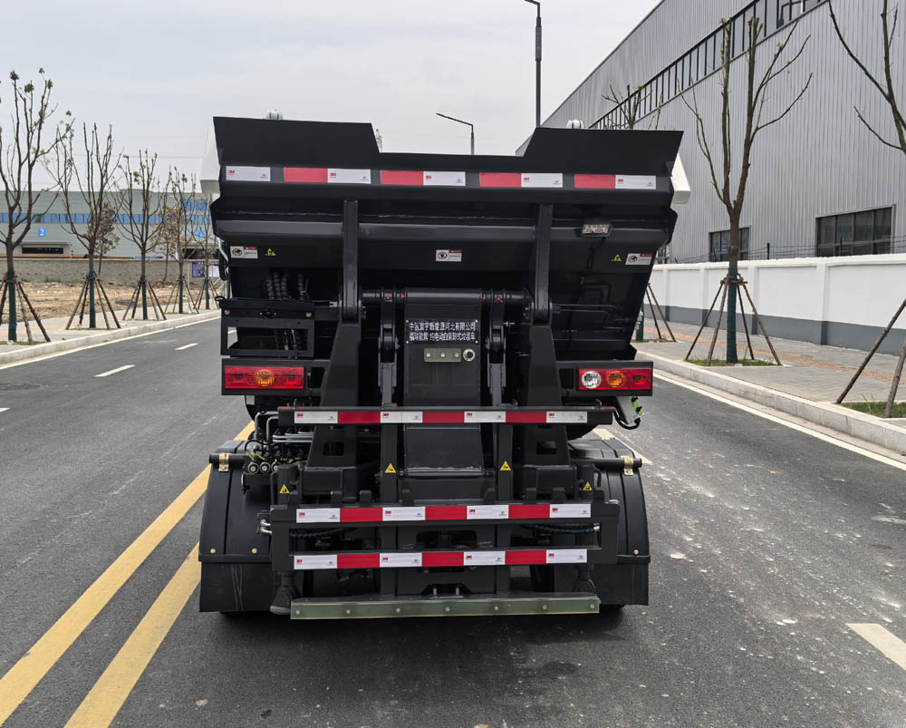 福瑞能牌ZMT5040ZZZZBBEV純電動(dòng)自裝卸式垃圾車公告圖片