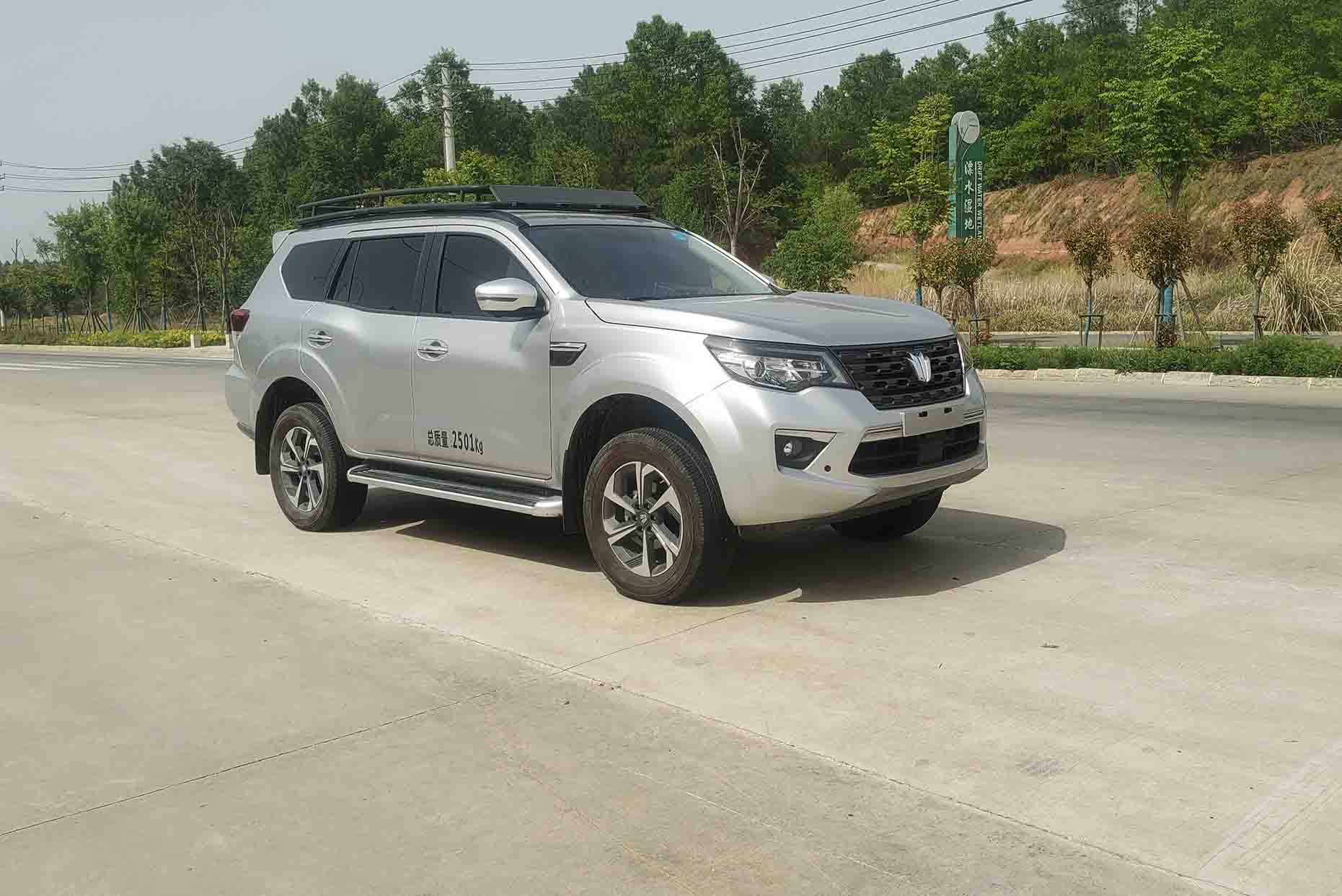 游際牌ULA5030TXU巡邏車