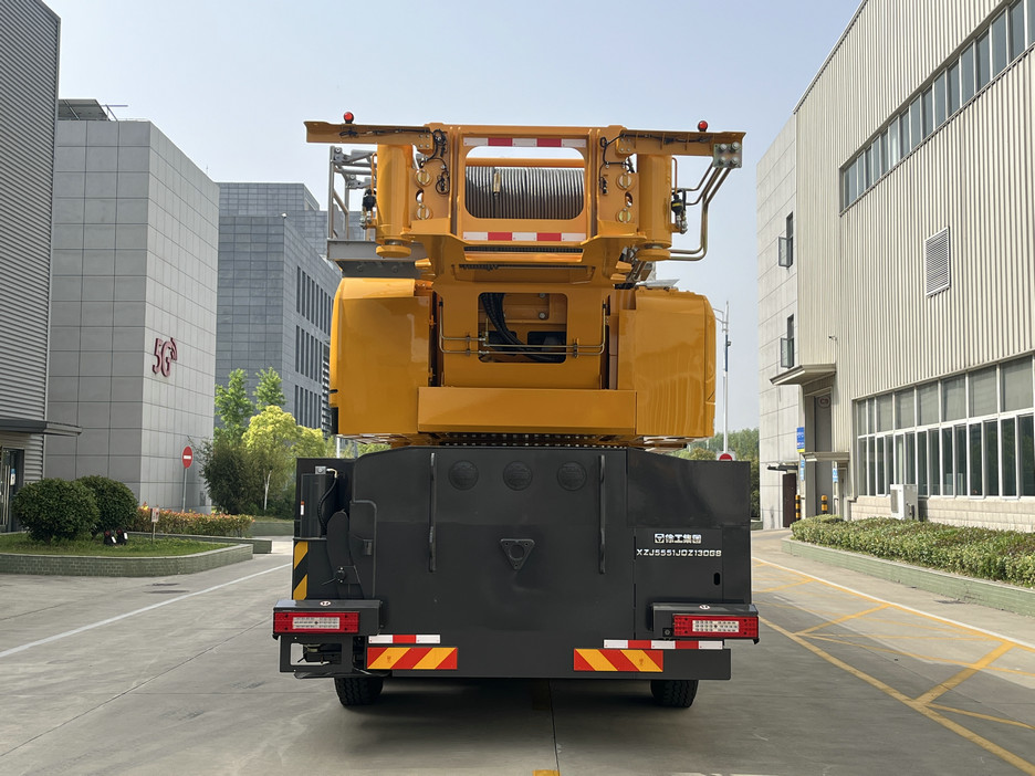 徐工牌XZJ5551JQZ130G8汽車起重機公告圖片