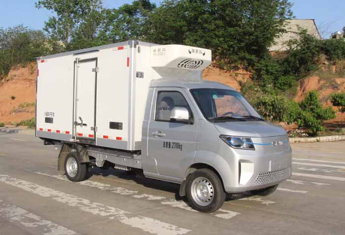 縱昂牌CLT5031XLCJKBEV純電動(dòng)冷藏車