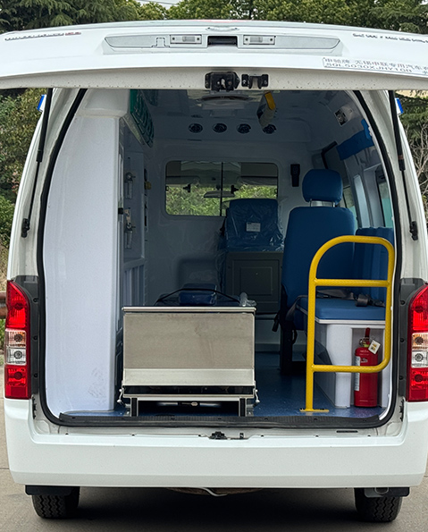 申馳牌SQL5030XJHY1GB救護車公告圖片