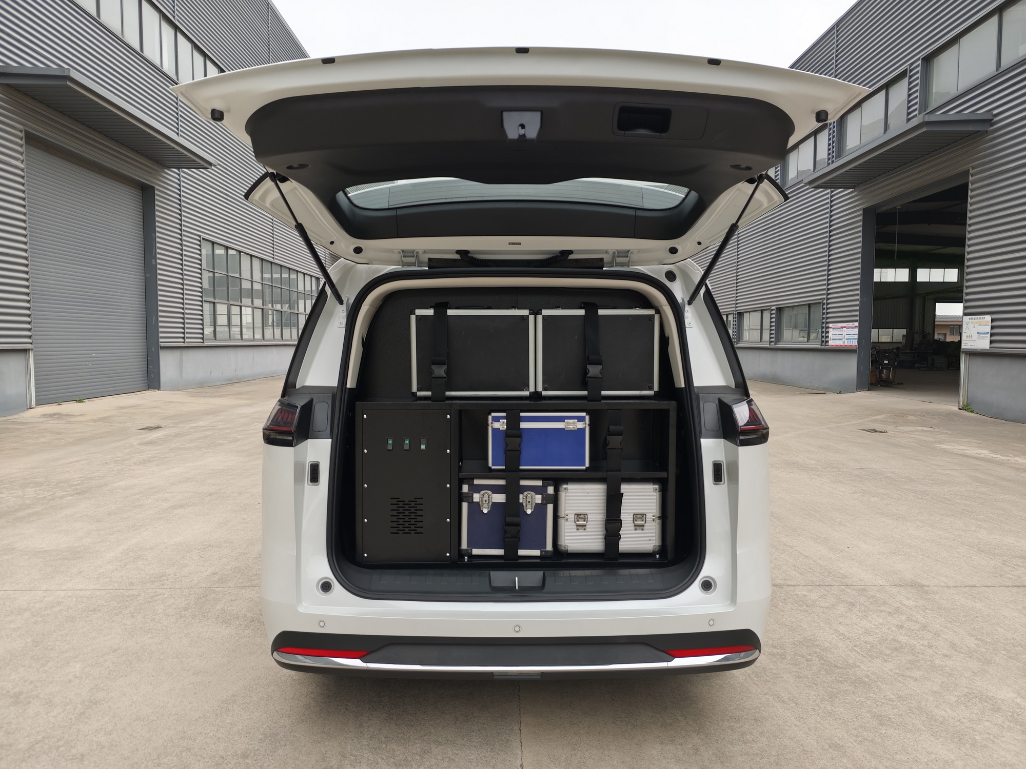 神探牌JYG5030XKCCHEV插電式混合動(dòng)力勘察車公告圖片